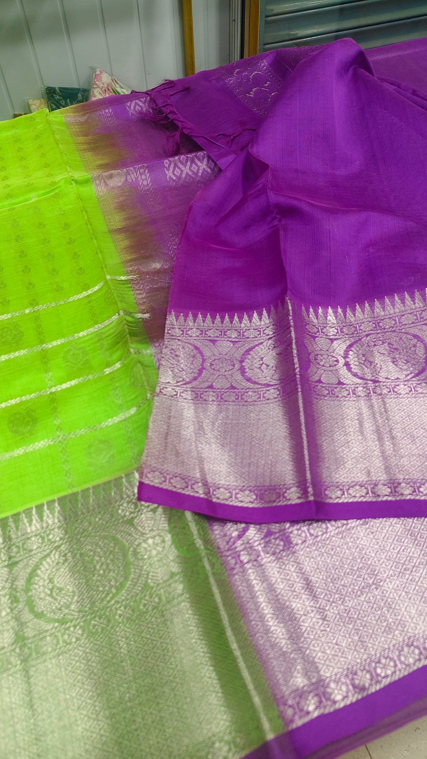 Parrot Green Pure Handloom Mangalagiri Pattu Saree with Purple Silver Kanchi Border